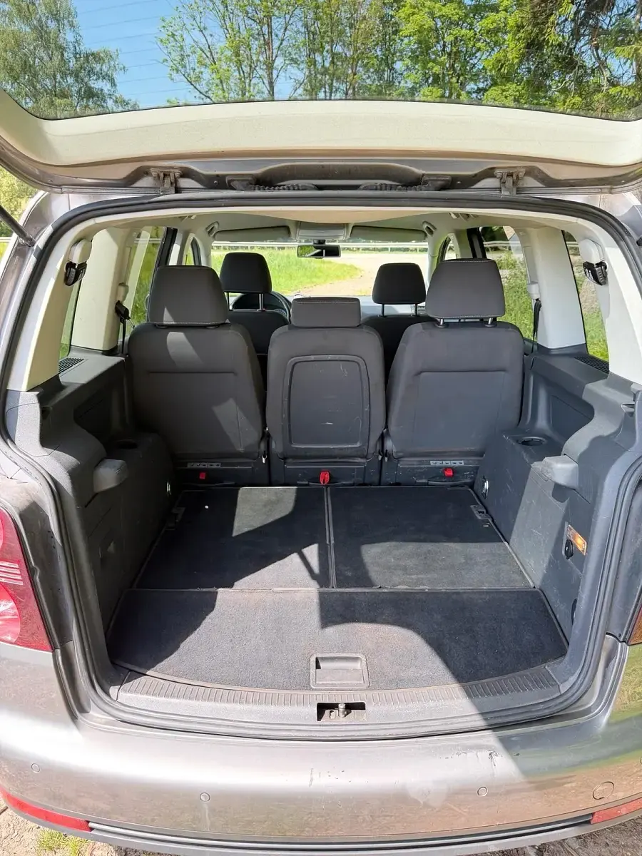 Gebraucht VW Touran 140 PS (102 kW) 2008 Silber Van / Kleinbus