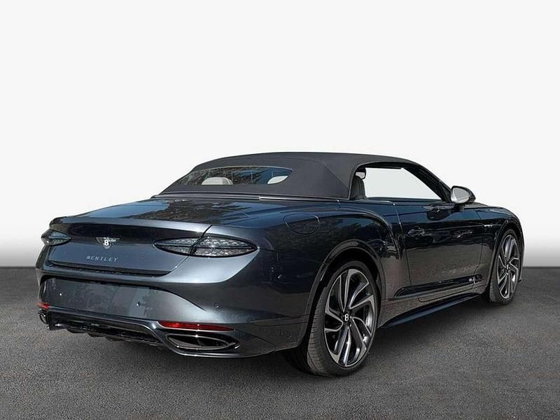 Gebraucht Bentley Continental 782 PS (575 kW) 2025 Blau Limousine