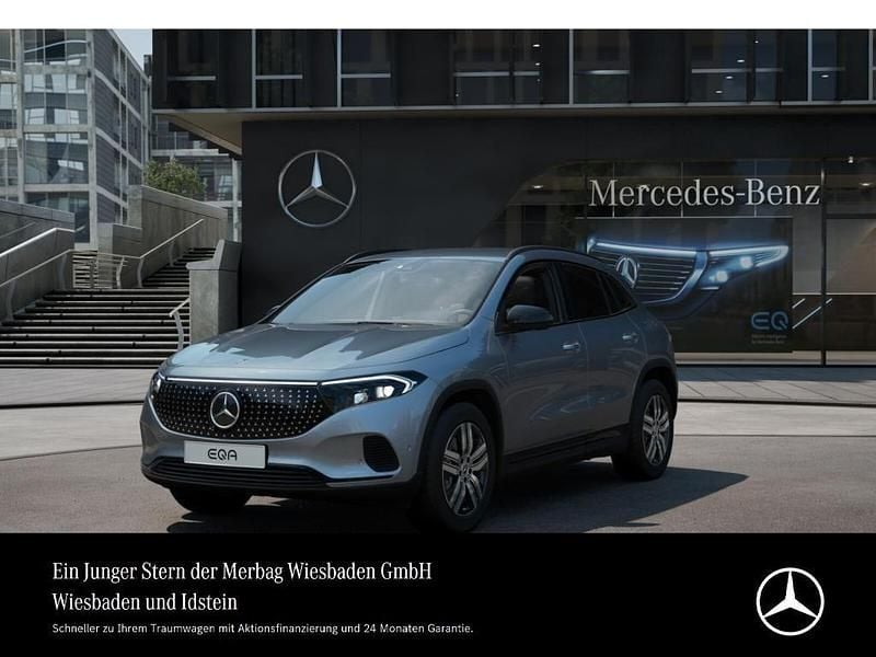 Hightech silber Gebraucht 2024 Mercedes EQA300 Electric Art SUV | 36.790 € (Guter Preis) - Bild 1/4