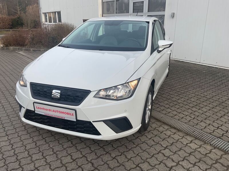 Weiß Gebraucht 2021 Seat Ibiza Beats Limousine | 16.390 € (Fairer Preis) - Bild 1/4