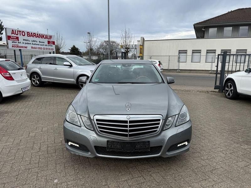 Gebraucht Mercedes E350 292 PS (214 kW) 2009 Silber Limousine