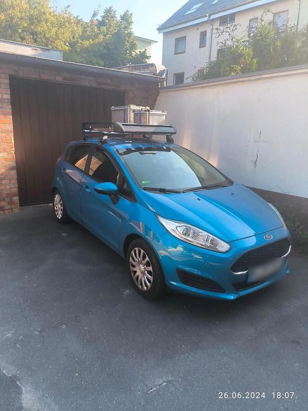 Gebraucht Ford Fiesta 60 PS (44 kW) 2016 Blau Limousine