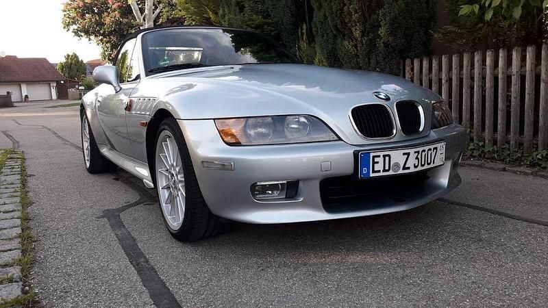 Gebraucht BMW Z3 Sport Line 192 PS (141 kW) 1997 Silber Cabrio