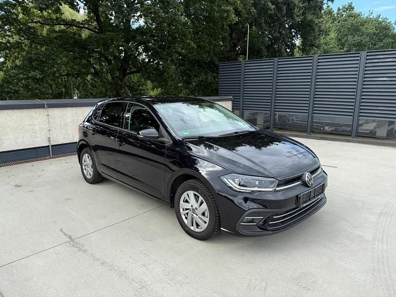 Gebraucht VW Polo 110 PS (80 kW) 2022 Schwarz Kleinwagen