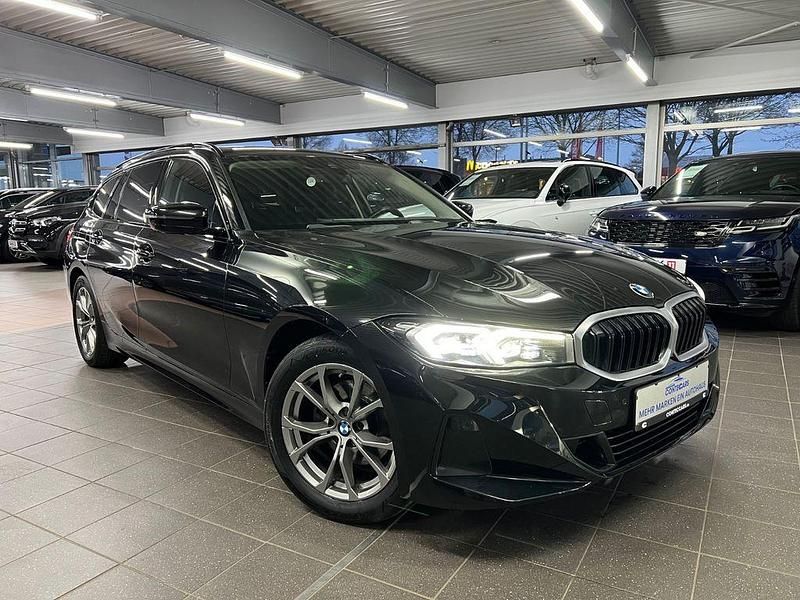 Saphirschwarz Gebraucht 2023 BMW 320 Kombi | 28.950 € (Guter Preis) - Bild 1/4