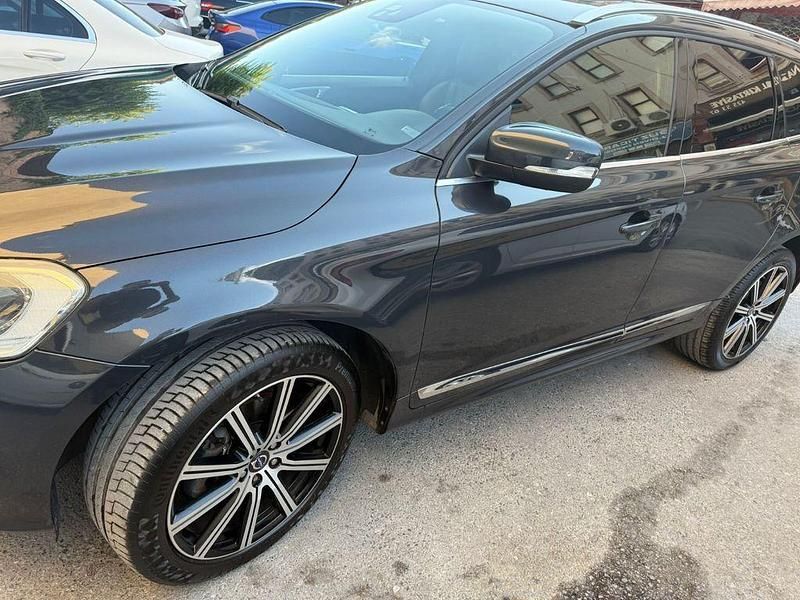 Grau Gebraucht 2014 Volvo XC60 Summum SUV | 14.500 € (Guter Preis) - Bild 1/4