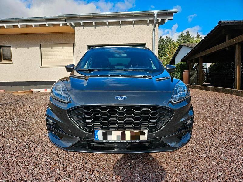 Gebraucht Ford Kuga Titanium X 150 PS (110 kW) 2021 Grau SUV