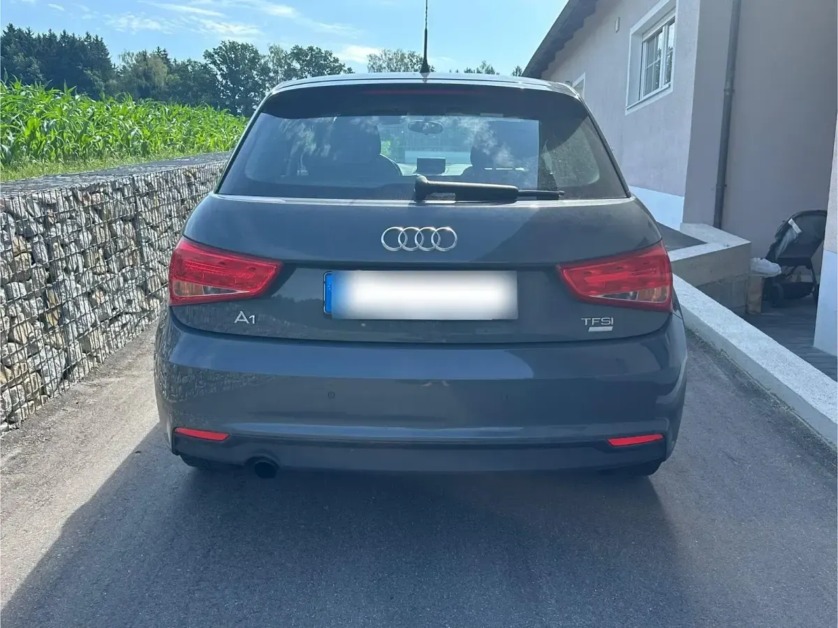 Gebraucht Audi A1 Sportback 95 PS (69 kW) 2017 Grau Kleinwagen