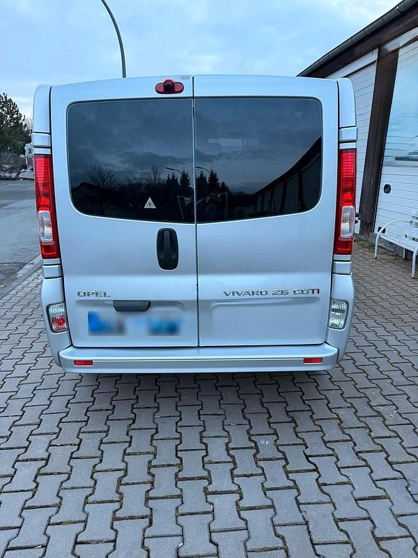 Gebraucht Opel Vivaro 145 PS (106 kW) 2010 Grau Van / Kleinbus