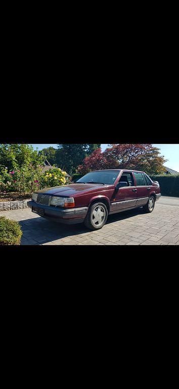 Rot Gebraucht 1993 Volvo 940 Plus Limousine | 8.940 € - Bild 1/4