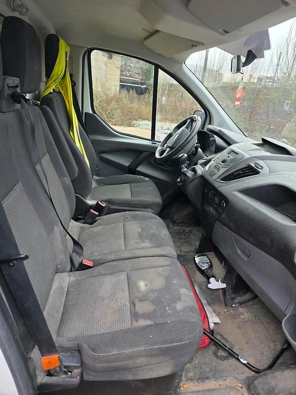 Gebraucht Ford Transit Custom 131 PS (96 kW) 2016 Weiß Van / Kleinbus