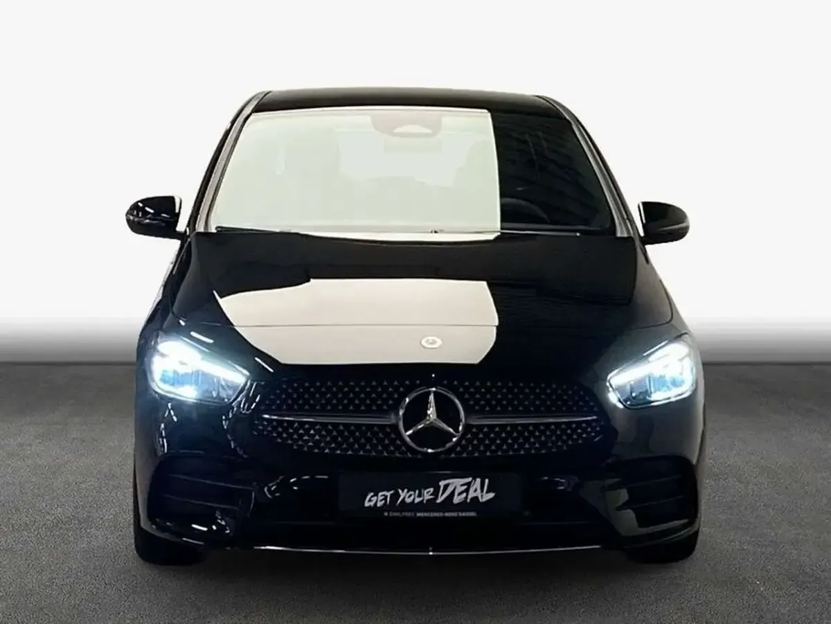 Gebraucht Mercedes B200 AMG 163 PS (119 kW) 2026 Nachtschwarz Kleinwagen