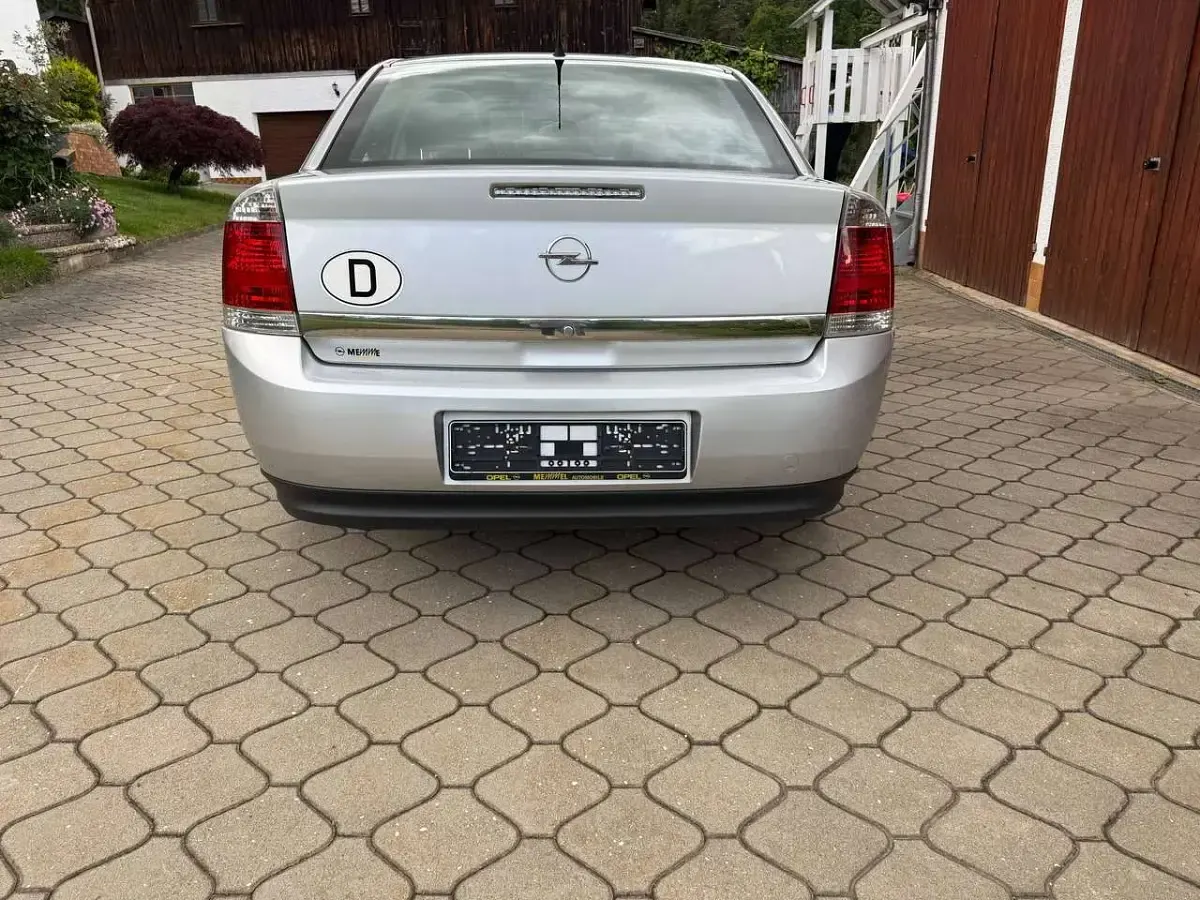 Gebraucht Opel Vectra Edition 122 PS (89 kW) 2004 Grau Limousine