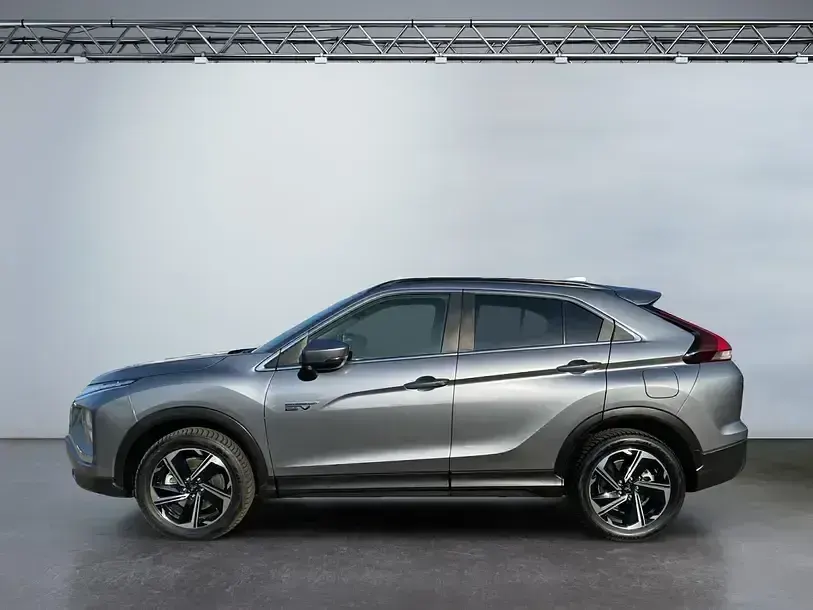 Używany Mitsubishi Eclipse Cross Basis 188 KM (138 kW) 2022 Szary SUV