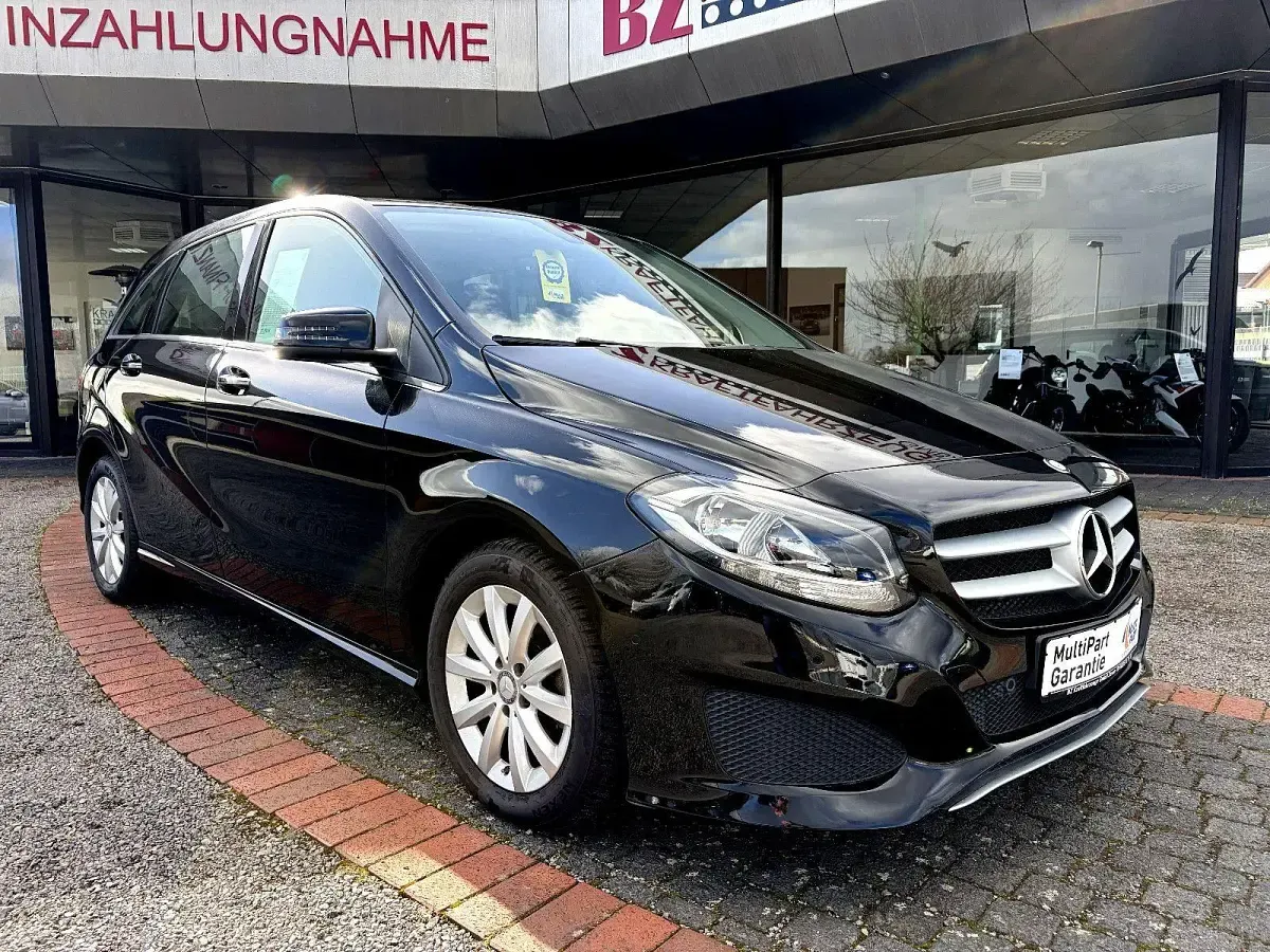 Gebraucht Mercedes B200 136 PS (100 kW) 2015 Schwarz Kleinwagen