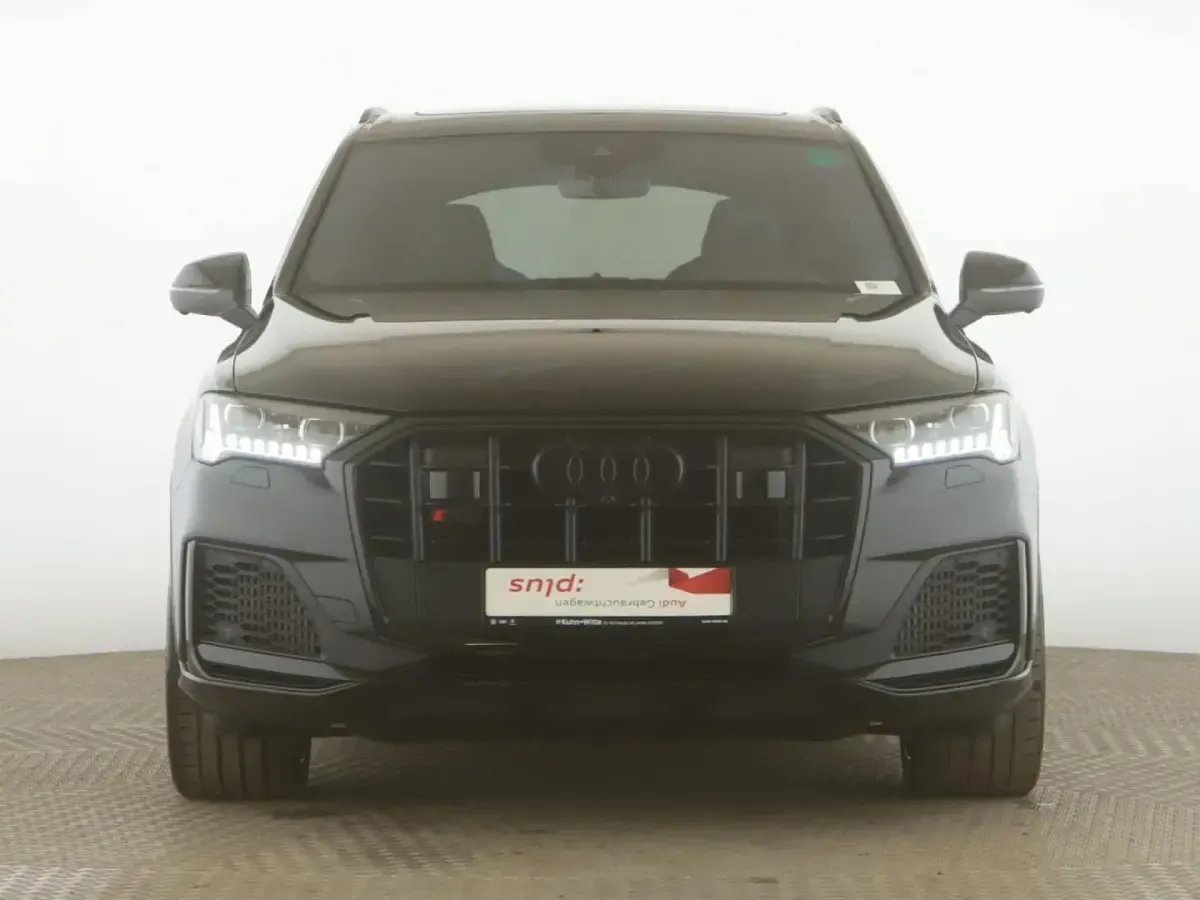 Gebraucht Audi SQ7 Ambiente 507 PS (372 kW) 2023 Mythosschwarz metallic SUV