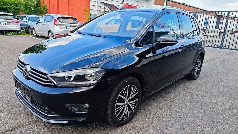Schwarz Gebraucht 2016 VW Golf Sportsvan Allstar Van / Kleinbus | 12.500 € (Guter Preis) - Bild 1/4