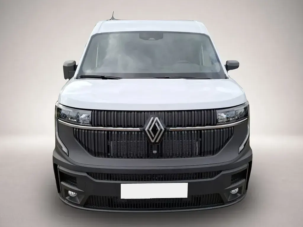 Gebraucht Renault Master 131 PS (96 kW) 2025 Weiß Van / Kleinbus