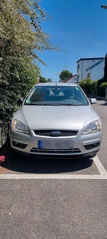 Silber Gebraucht 2007 Ford Focus Style Kombi | 1.500 € (Guter Preis) - Bild 1/4