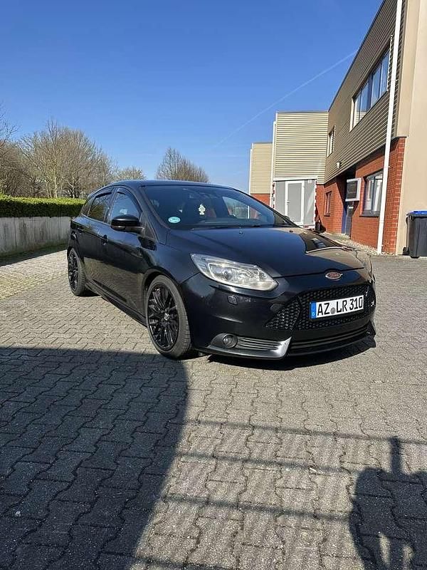Usata Ford Focus ST 250 CV (183 kW) 2012 Nero Berlina