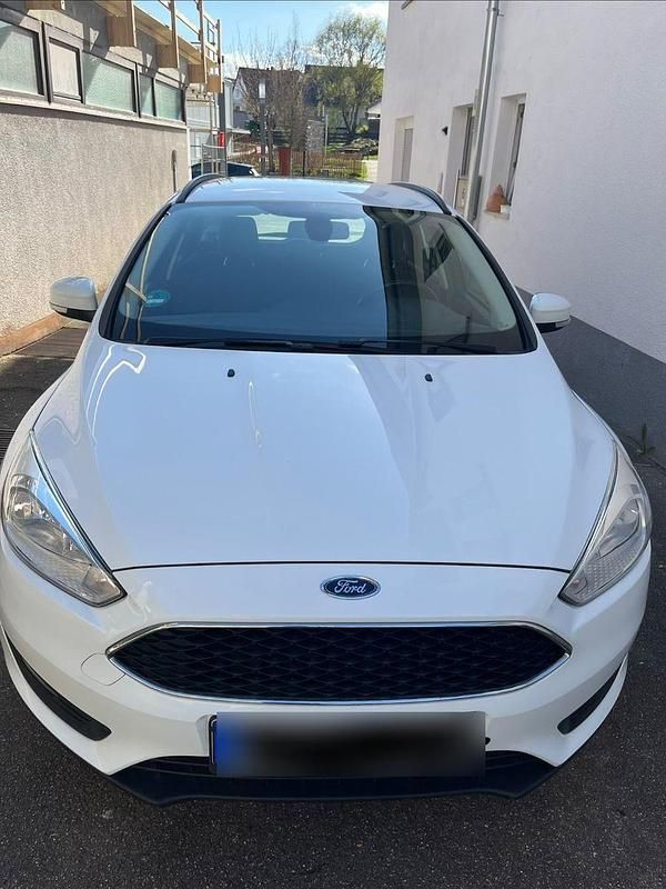 Gebraucht Ford Focus Active 120 PS (88 kW) 2018 Weiß Kombi