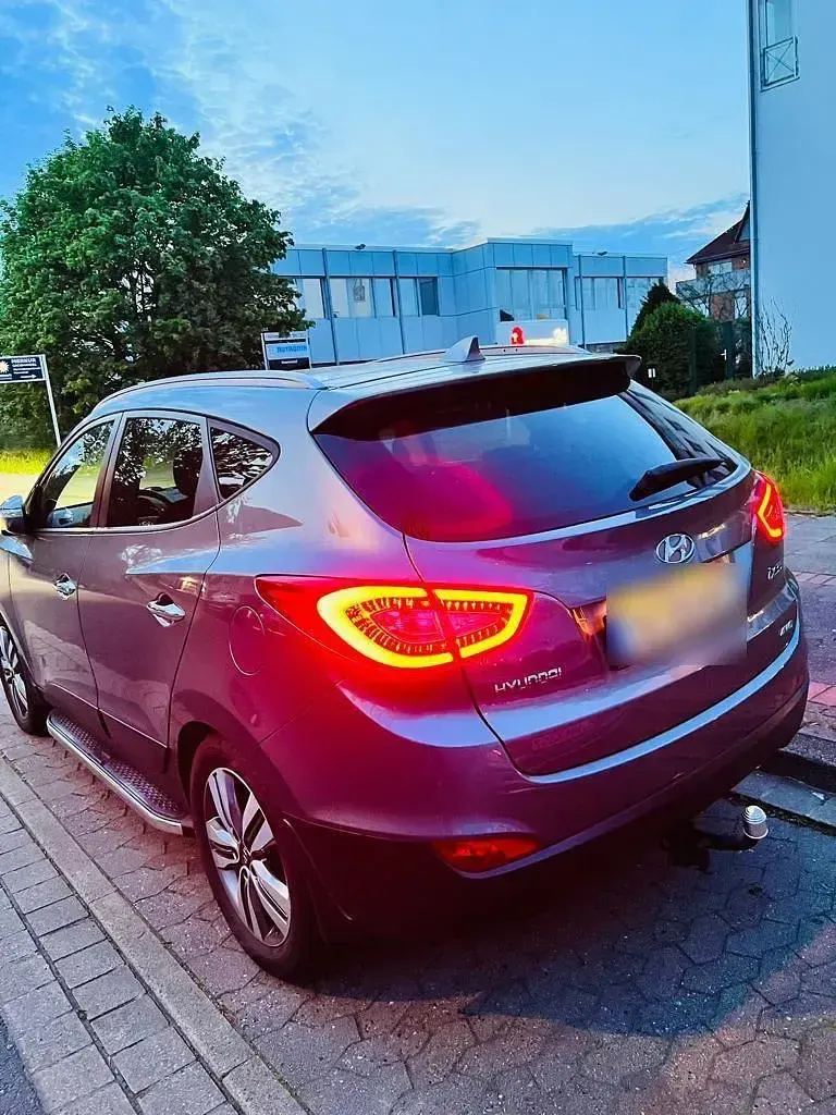 Gebraucht Hyundai ix35 163 PS (119 kW) 2015 Grau SUV