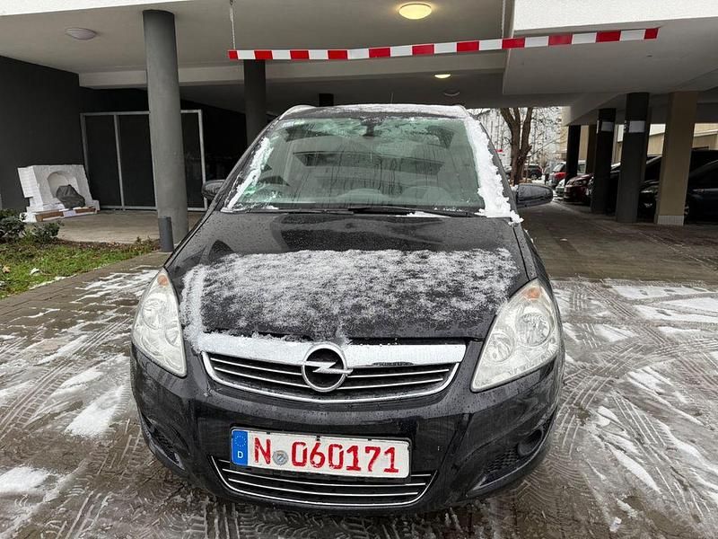 Schwarz Gebraucht 2008 Opel Zafira Cosmo Van / Kleinbus | 1.500 € (Superpreis) - Bild 1/4