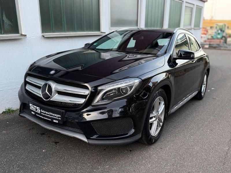 Gebraucht Mercedes GLA220 AMG line 177 PS (130 kW) 2015 Schwarz SUV