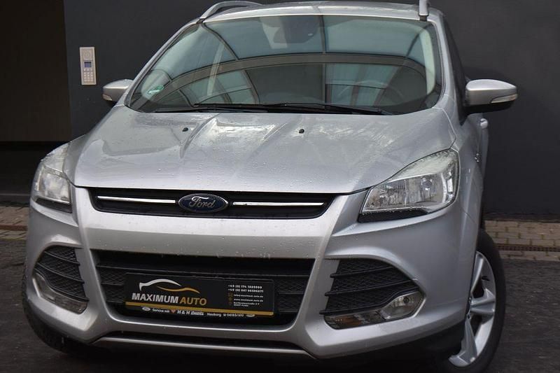 Gebraucht Ford Kuga 150 PS (110 kW) 2016 Braun SUV