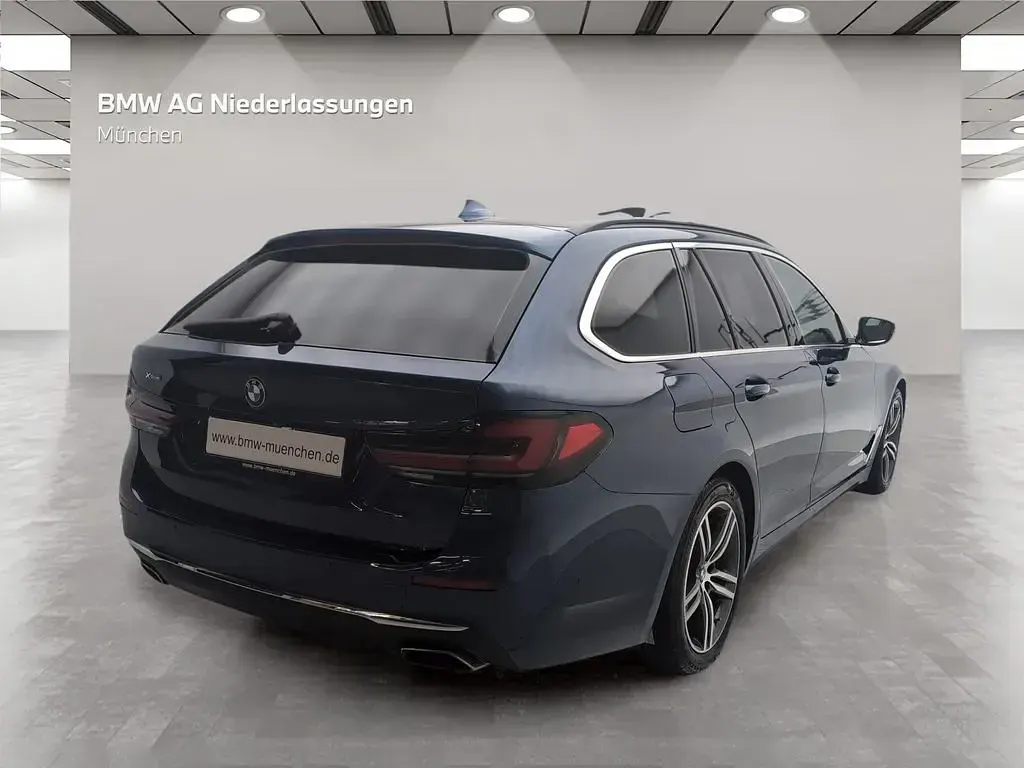 Gebraucht BMW 540 Performance 340 PS (250 kW) 2022 Blau Kombi