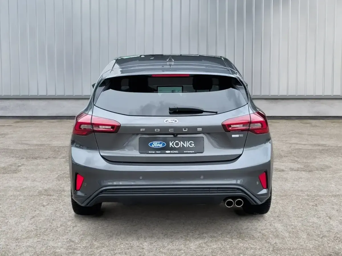 Gebraucht Ford Focus ST-Line 125 PS (91 kW) 2024 Grau Limousine