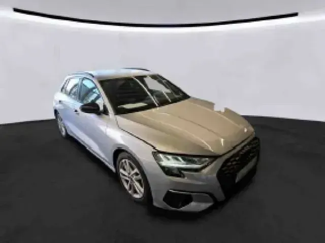 Gebraucht Audi A3 Advanced 150 PS (110 kW) 2023 Silber Limousine