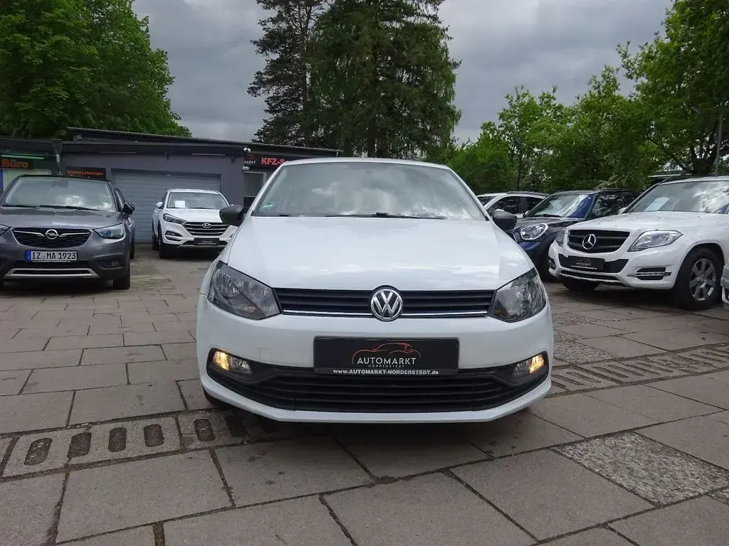Gebraucht VW Polo Trendline 75 PS (55 kW) 2014 Weiß Kleinwagen