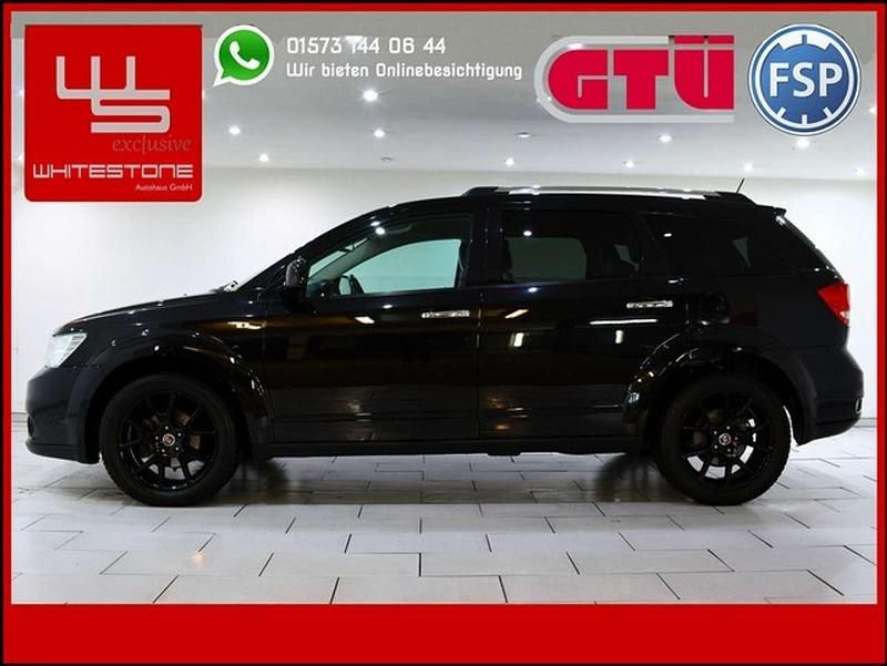 Schwarz Gebraucht 2012 Fiat Freemont Lounge SUV | 13.990 € - Bild 1/3