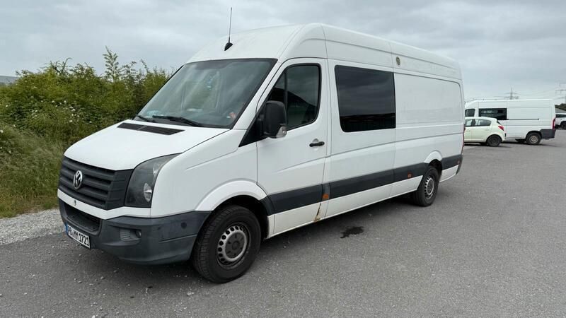 Weiß Gebraucht 2013 VW Crafter Van | 7.500 € (Etwas zu teuer) - Bild 1/4