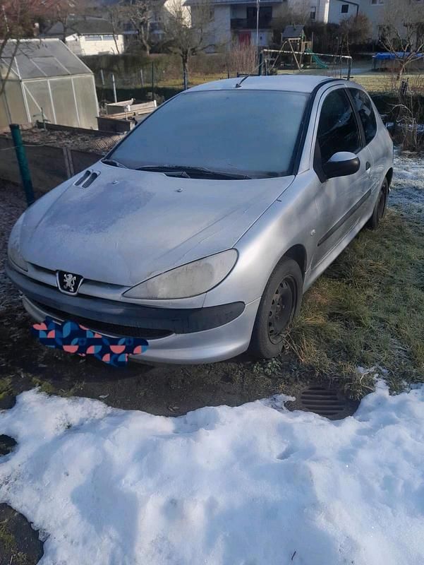 Gebraucht Peugeot 206 60 PS (44 kW) 2006 Silber Kleinwagen