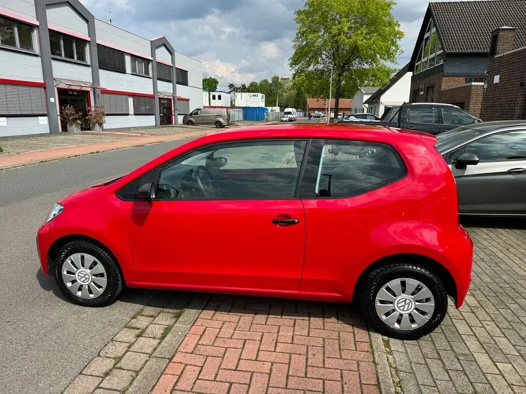 Second-hand VW up! 60 CP (44 kW) 2021 Roșu Hatchback