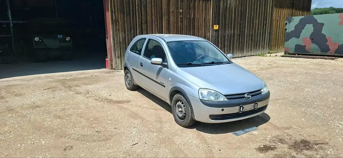 Gebraucht Opel Corsa 75 PS (55 kW) 2002 Silber Kleinwagen