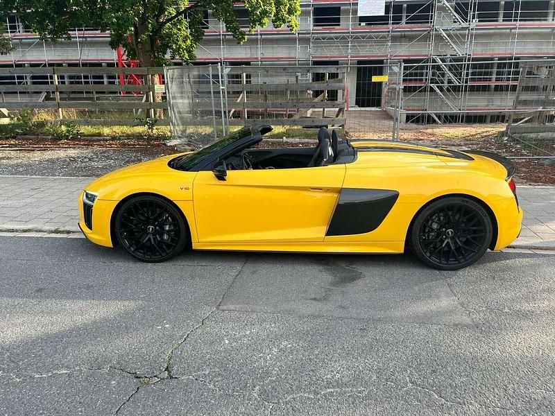 Gebraucht Audi R8 Spyder Design 610 PS (448 kW) 2018 Gelb Cabrio