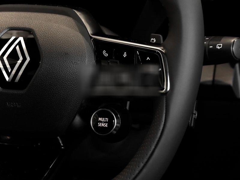 Gebraucht Renault Megane E-Tech Techno 160 kW (218 PS) 2023 Weiß Limousine