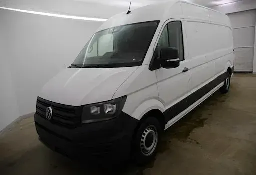 Gebraucht VW Crafter 177 PS (130 kW) 2025 Weiß Van