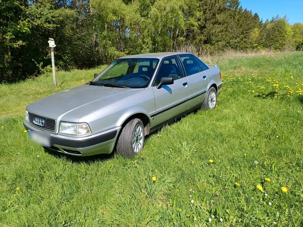 Second-hand Audi 80 90 CP (66 kW) 2002 Argintiu Berlinǎ