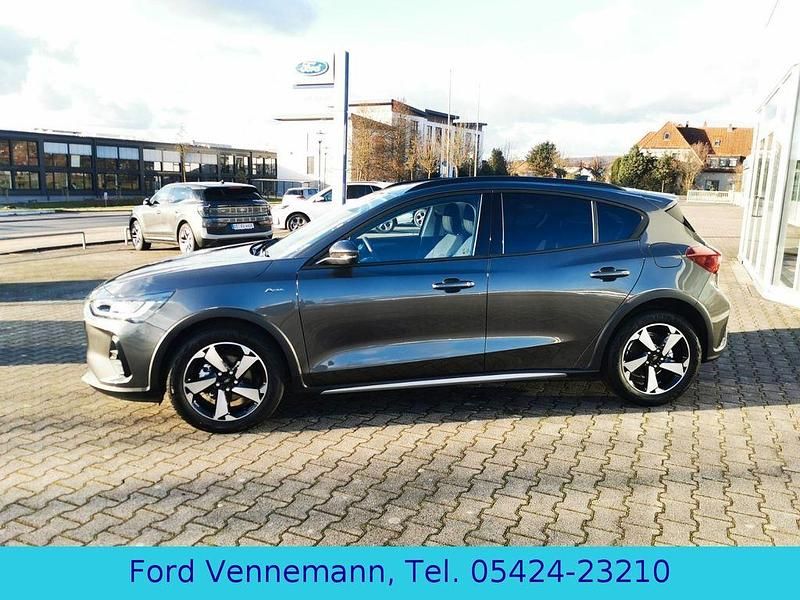 Gebraucht Ford Focus Active X 155 PS (114 kW) 2025 Grau Limousine