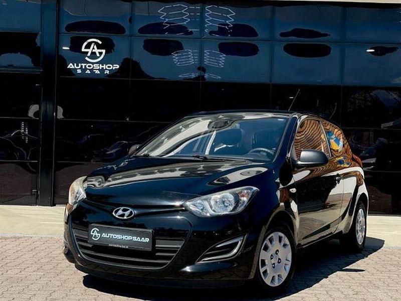 Schwarz Gebraucht 2014 Hyundai i20 Edition Kleinwagen | 5.000 € (Fairer Preis) - Bild 1/4