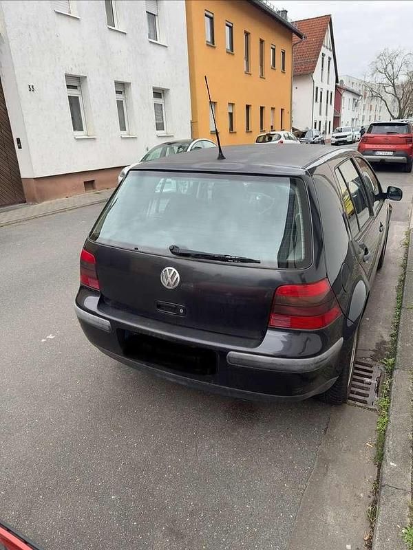 Gebraucht VW Golf IV Comfortline 105 PS (77 kW) 2000 Schwarz Limousine