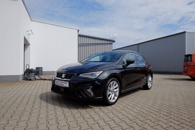 Schwarz Gebraucht 2023 Seat Ibiza FR Kleinwagen | 18.999 € (Fairer Preis) - Bild 1/4