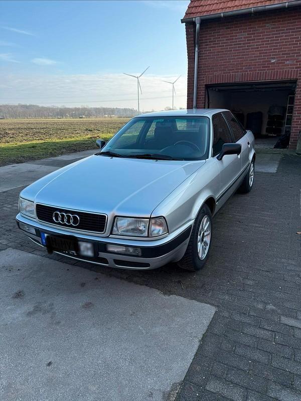 Second-hand Audi 80 133 CP (97 kW) 1992 Argintiu Berlinǎ