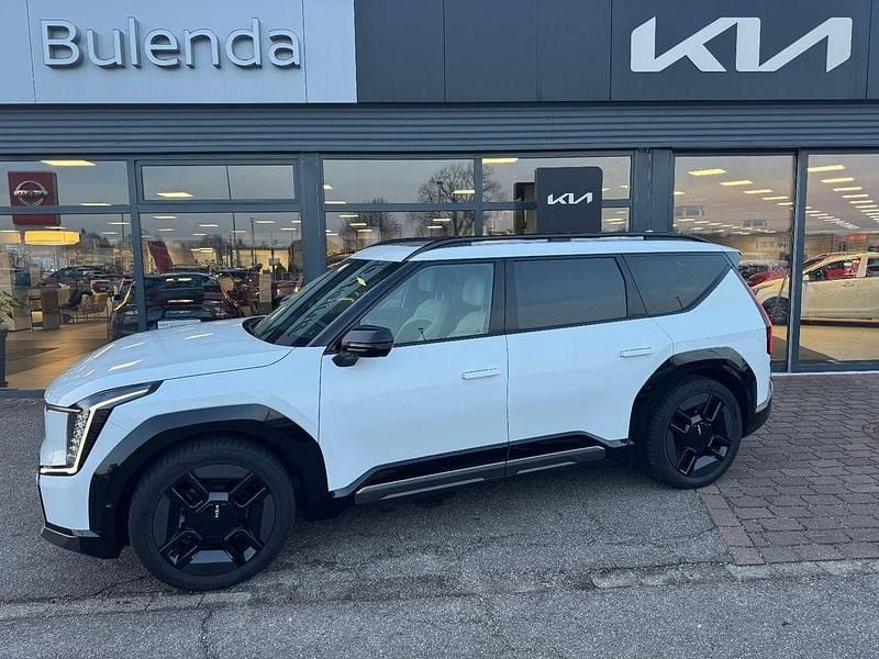 Weiß Gebraucht 2023 Kia EV9 GT-Line SUV | 68.970 € - Bild 1/4