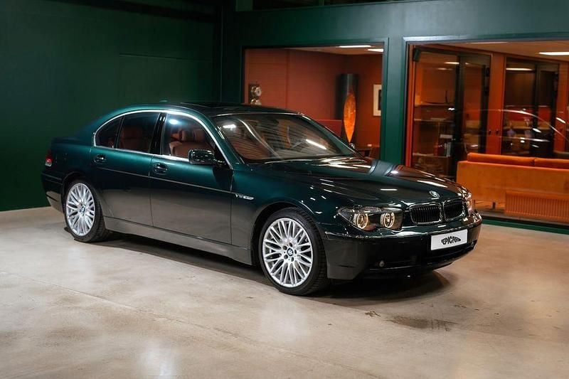 Grün Gebraucht 2003 BMW 760 Limousine | 27.900 € - Bild 1/4