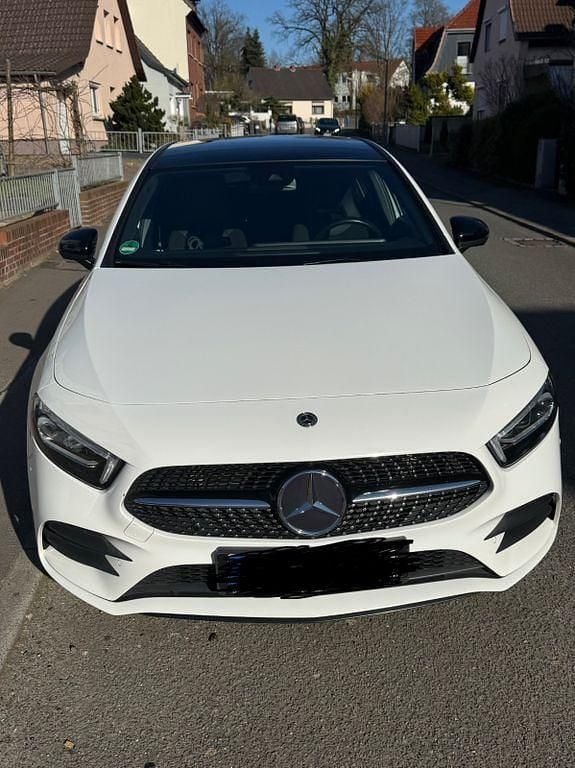 Gebraucht Mercedes A250 224 PS (164 kW) 2018 Schwarz Limousine